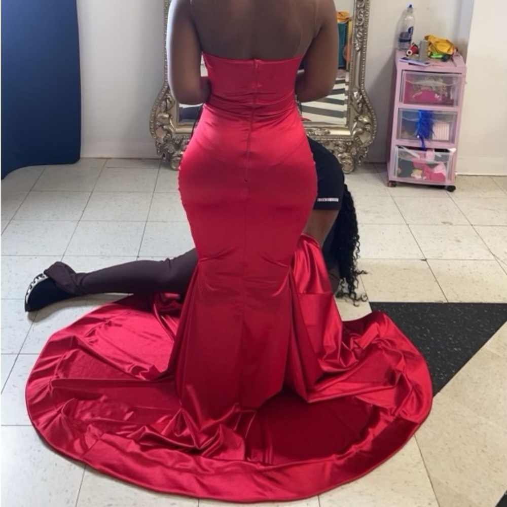 Luxury red hand made silk prom dress